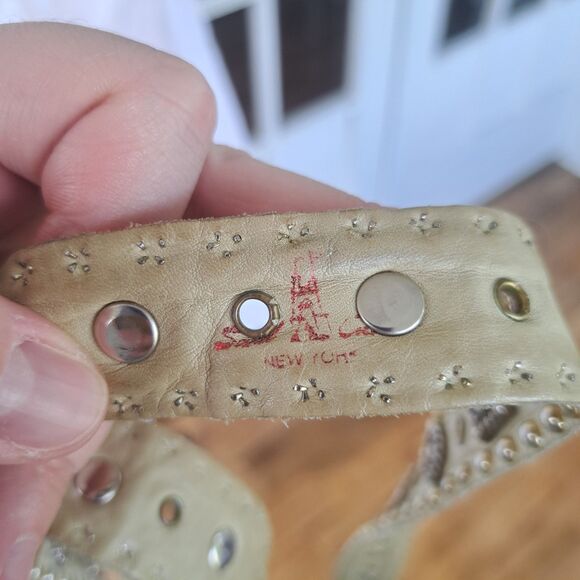 Vintage Sand Castle New York Metallic Gold Studded Women\'s Soft Leather Belt Y2k main image 5